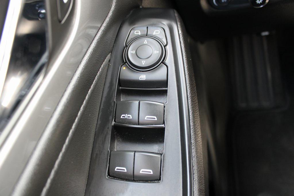 used 2022 Chevrolet Traverse car, priced at $30,323