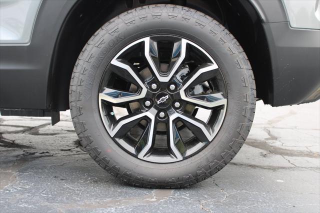 new 2025 Chevrolet TrailBlazer car, priced at $29,411