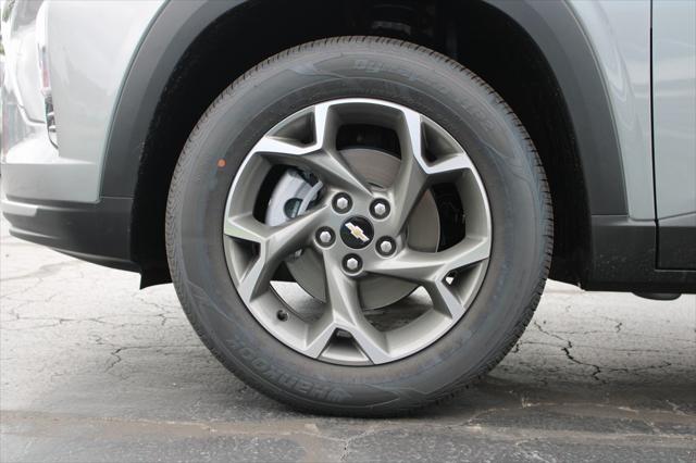 new 2025 Chevrolet Trax car, priced at $23,114