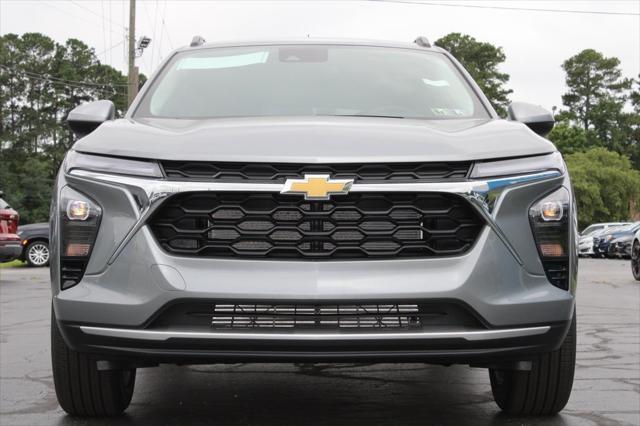 new 2025 Chevrolet Trax car, priced at $23,114