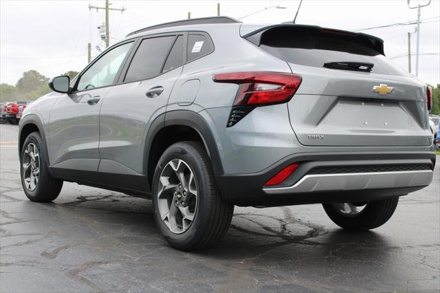 new 2025 Chevrolet Trax car, priced at $23,114