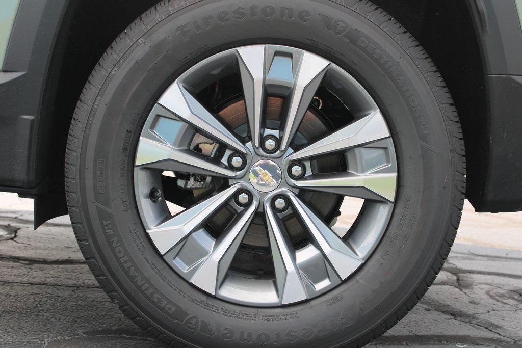 used 2026 Chevrolet Equinox car, priced at $29,777
