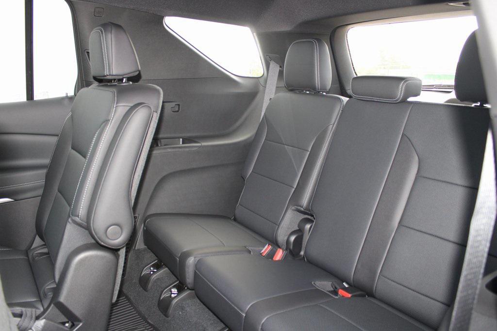 new 2026 Chevrolet Traverse car, priced at $43,874