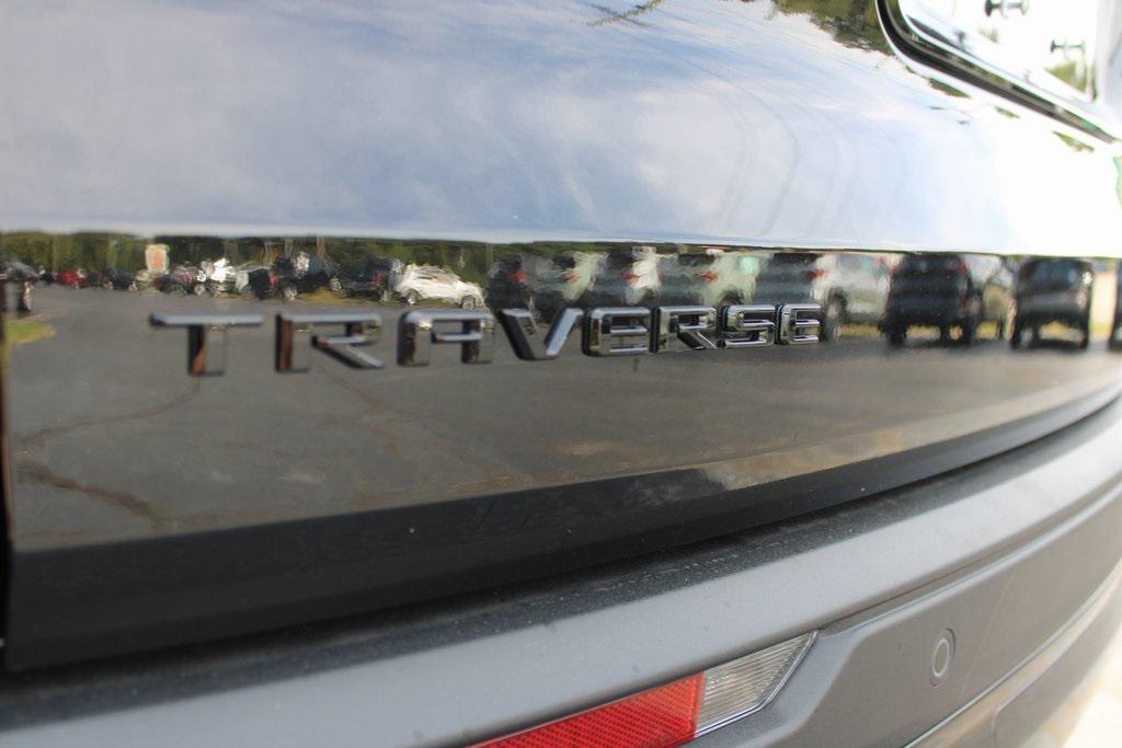new 2026 Chevrolet Traverse car, priced at $43,874