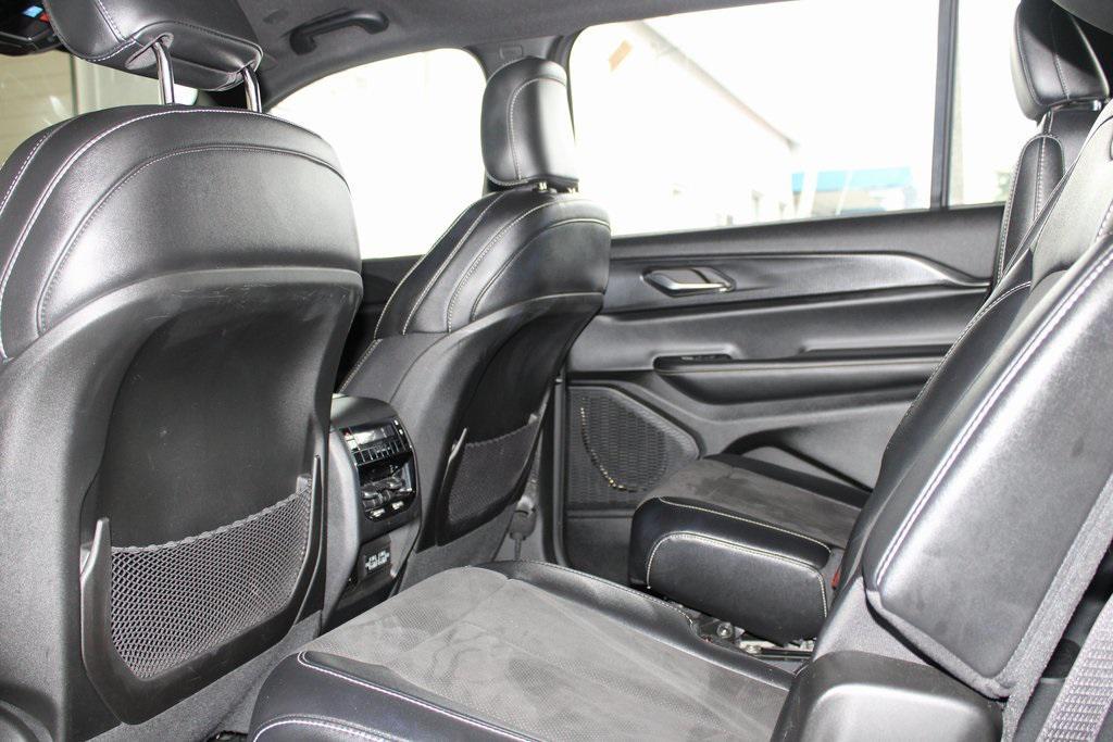 used 2023 Jeep Grand Cherokee L car