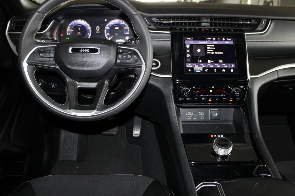 used 2023 Jeep Grand Cherokee L car