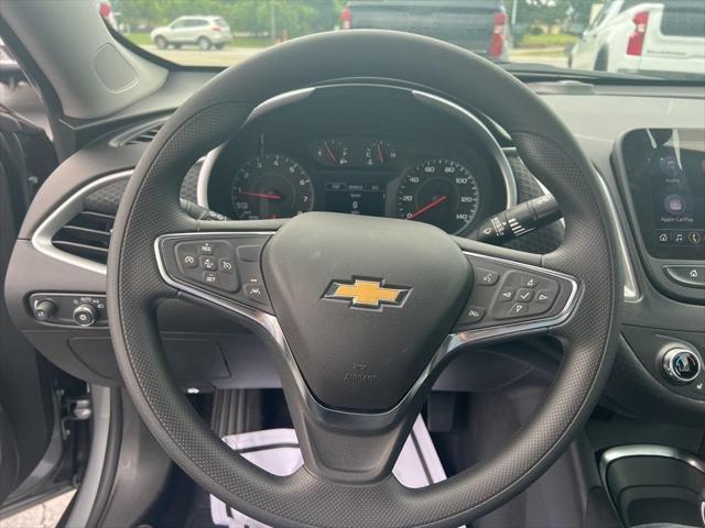 new 2024 Chevrolet Malibu car, priced at $27,401