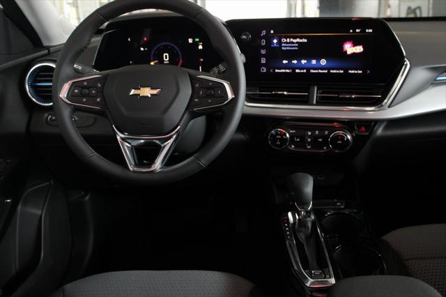 new 2025 Chevrolet Trax car, priced at $23,456