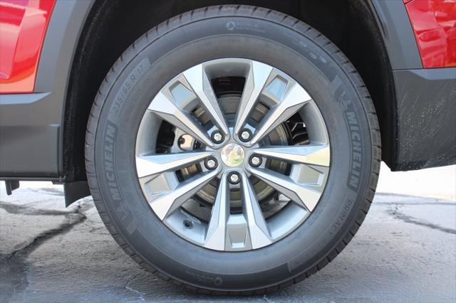new 2026 Chevrolet Equinox car, priced at $31,542