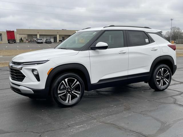 new 2025 Chevrolet TrailBlazer car, priced at $25,690