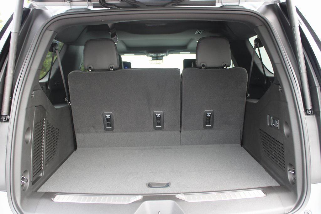 new 2025 Chevrolet Suburban car, priced at $83,828
