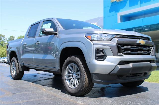 new 2025 Chevrolet Colorado car, priced at $39,035