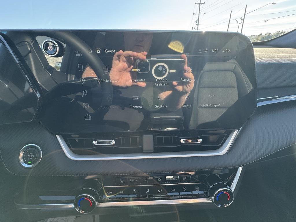 new 2026 Chevrolet Equinox car, priced at $32,780