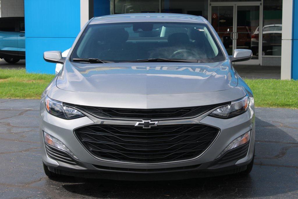 new 2025 Chevrolet Malibu car, priced at $27,999