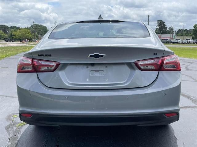 new 2025 Chevrolet Malibu car, priced at $28,681