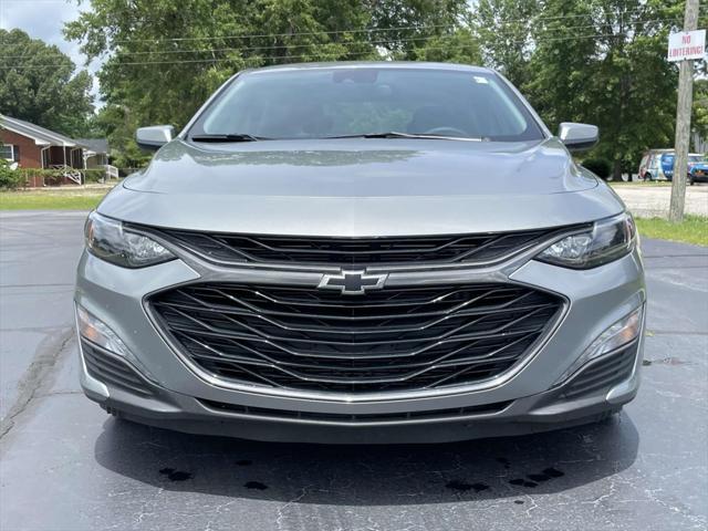 new 2025 Chevrolet Malibu car, priced at $28,681