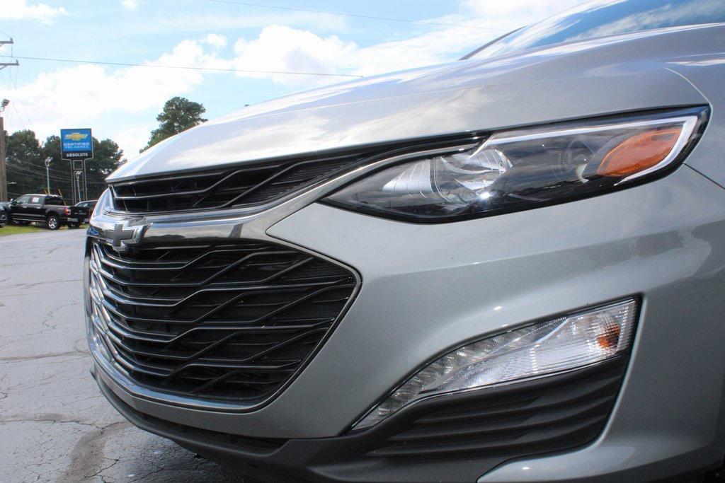 new 2025 Chevrolet Malibu car, priced at $27,999