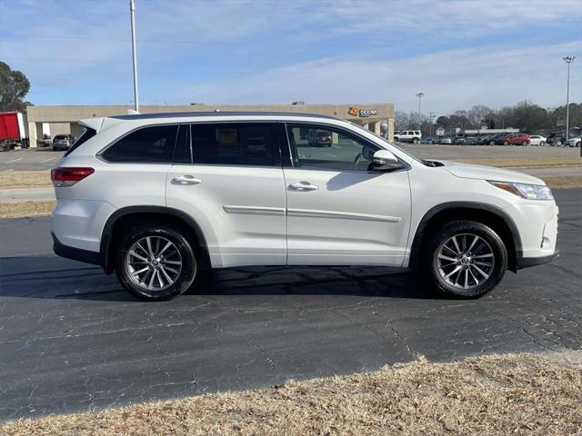 used 2018 Toyota Highlander car, priced at $23,891