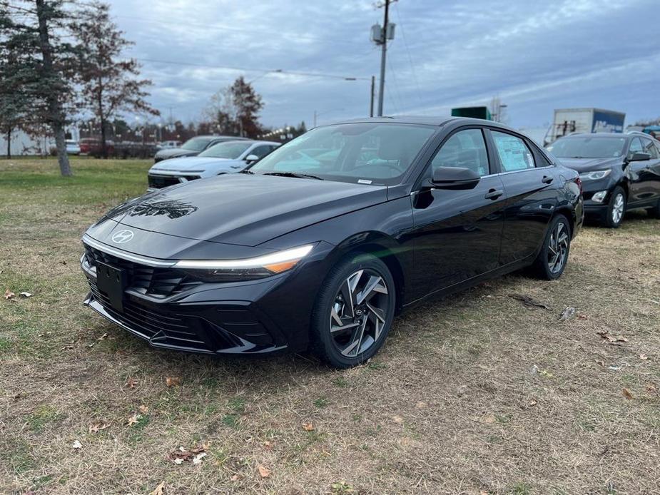 new 2025 Hyundai Elantra HEV car, priced at $29,058