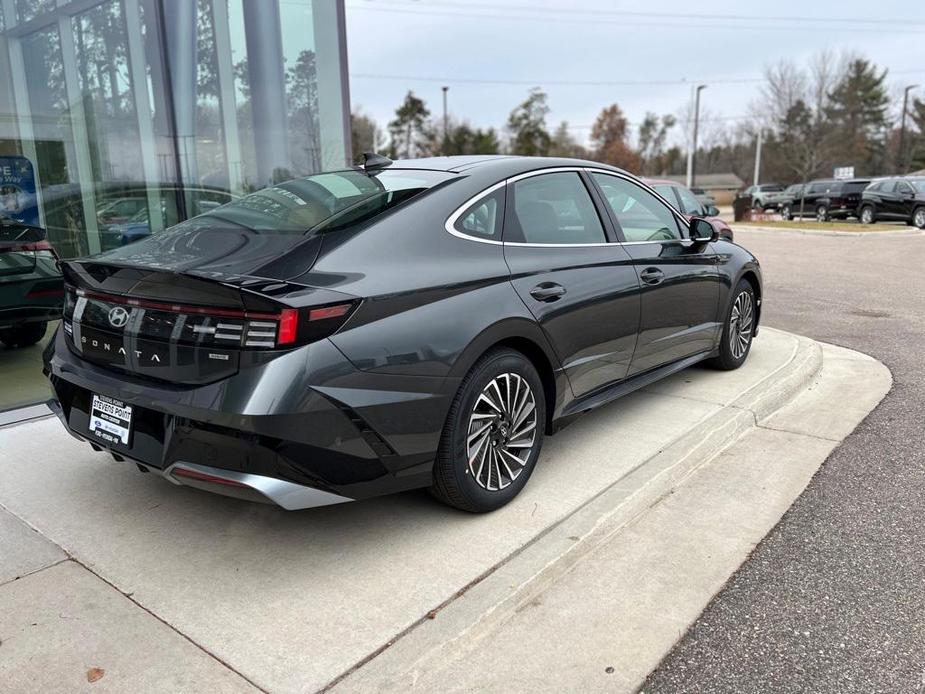 new 2025 Hyundai Sonata Hybrid car, priced at $36,814