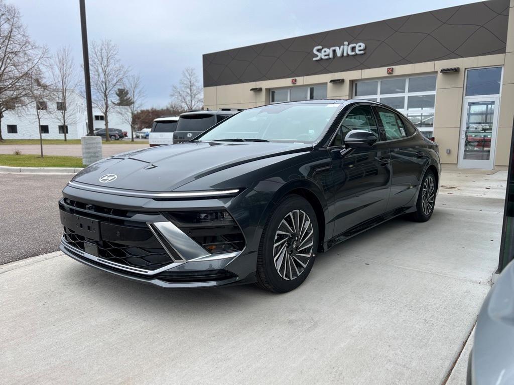 new 2025 Hyundai Sonata Hybrid car, priced at $36,814