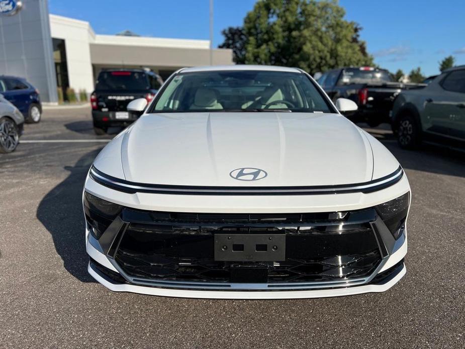 new 2024 Hyundai Sonata car, priced at $28,174