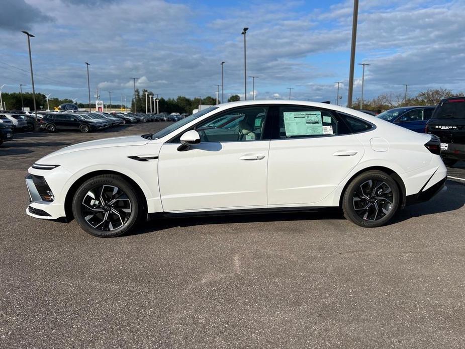 new 2024 Hyundai Sonata car, priced at $28,174