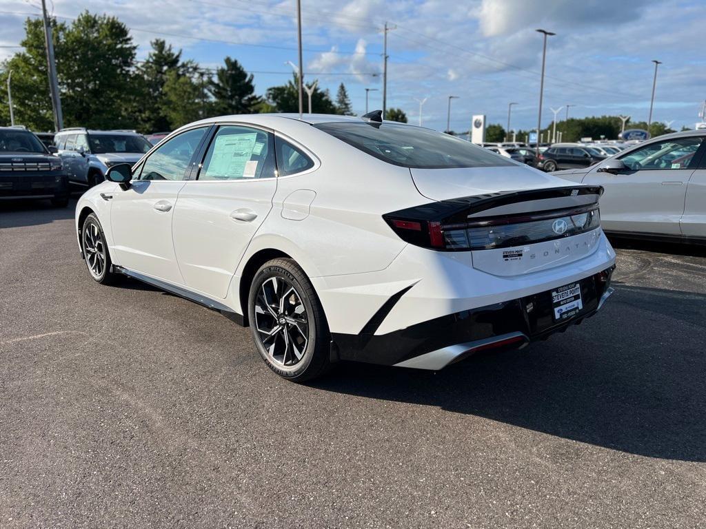 new 2024 Hyundai Sonata car, priced at $28,174