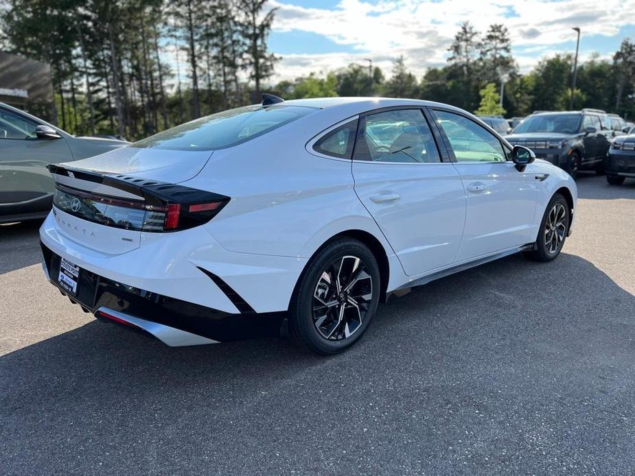 new 2024 Hyundai Sonata car, priced at $28,174