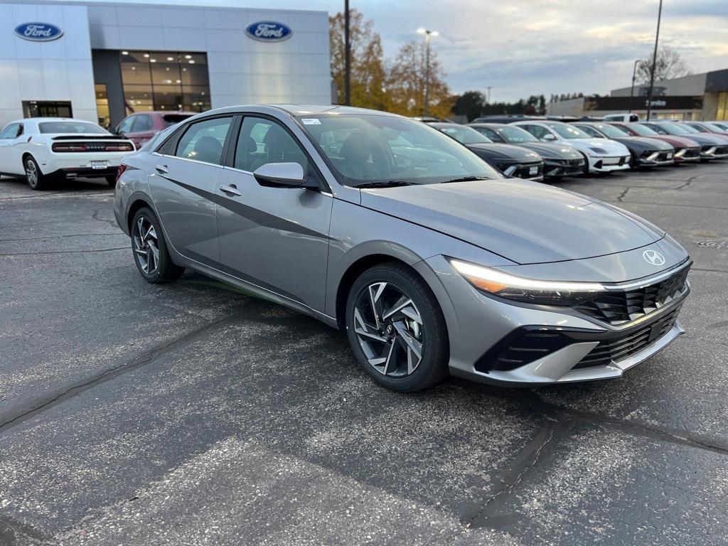 new 2025 Hyundai Elantra car, priced at $25,435