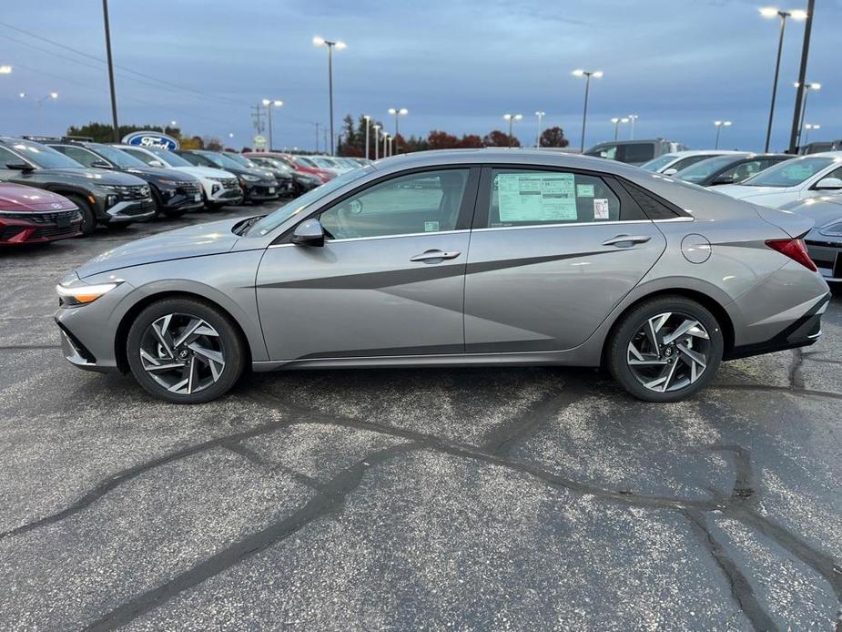 new 2025 Hyundai Elantra car, priced at $25,435