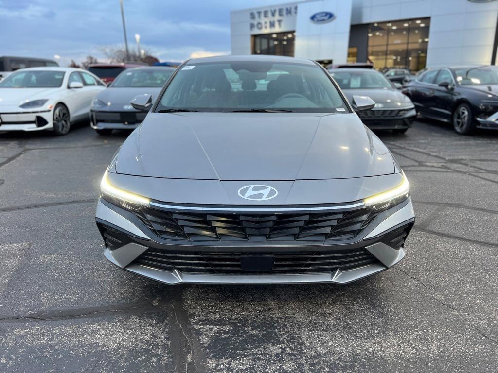 new 2025 Hyundai Elantra car, priced at $25,435