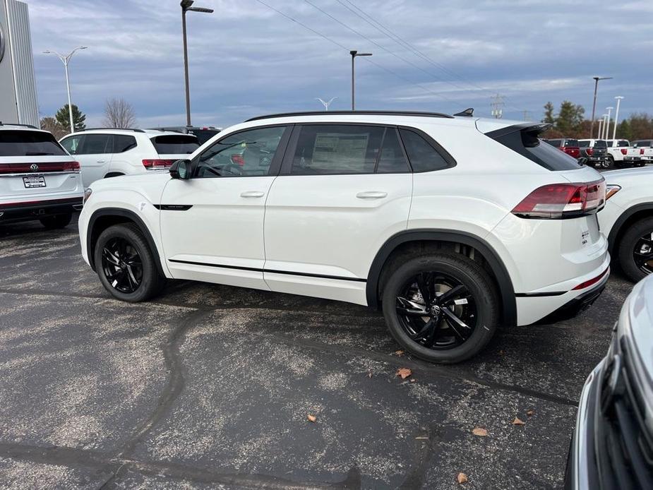 new 2025 Volkswagen Atlas Cross Sport car, priced at $48,205