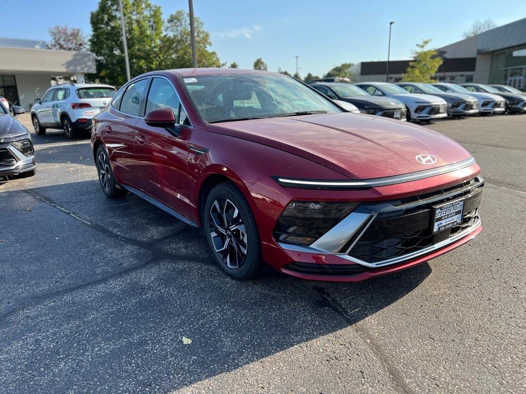 new 2024 Hyundai Sonata car, priced at $27,550