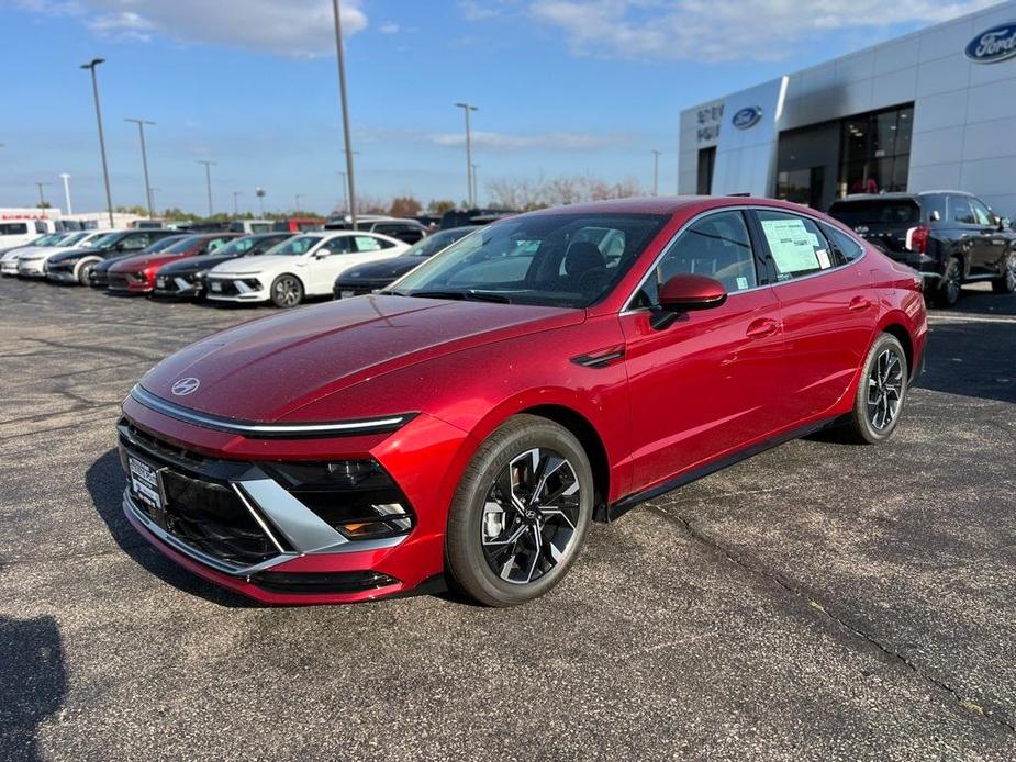 new 2024 Hyundai Sonata car, priced at $27,550