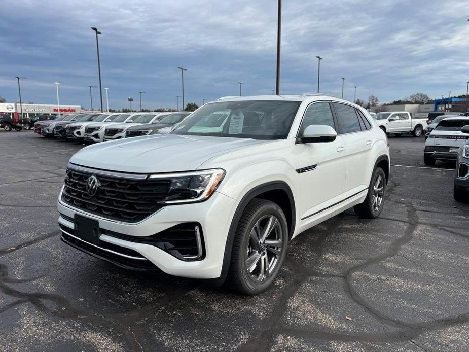 new 2024 Volkswagen Atlas Cross Sport car, priced at $47,066