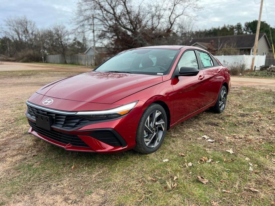 new 2025 Hyundai Elantra car, priced at $23,246