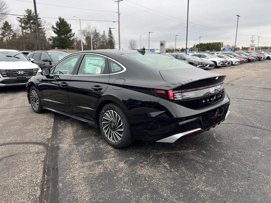 new 2025 Hyundai Sonata Hybrid car, priced at $36,794