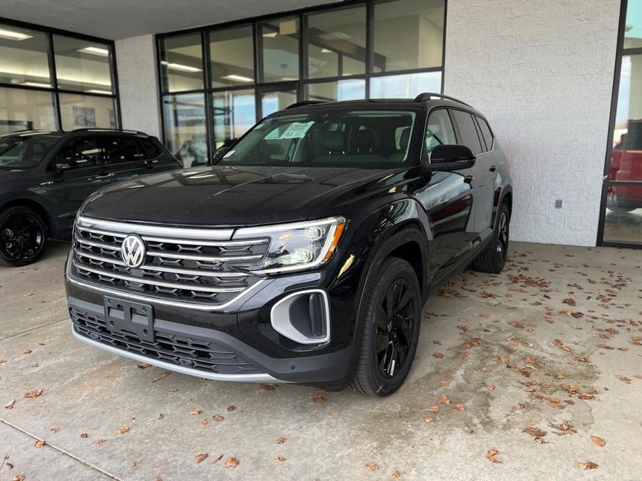 new 2025 Volkswagen Atlas car, priced at $44,778