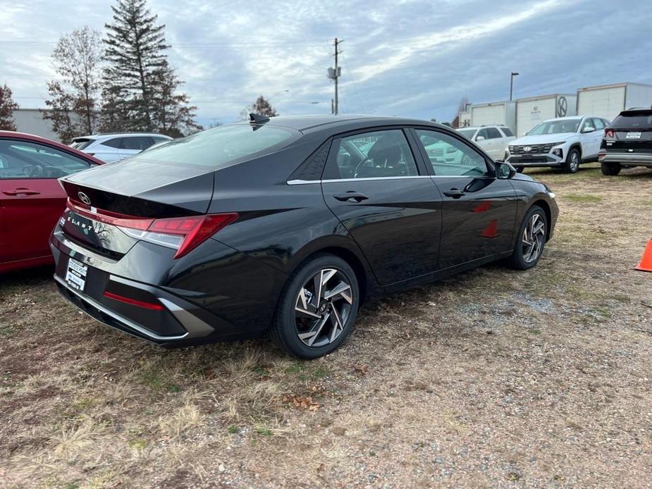 new 2025 Hyundai Elantra car, priced at $25,381