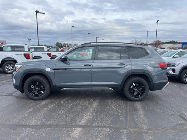 new 2024 Volkswagen Atlas car, priced at $43,392