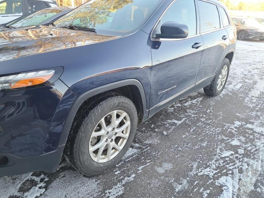 used 2016 Jeep Cherokee car, priced at $8,765