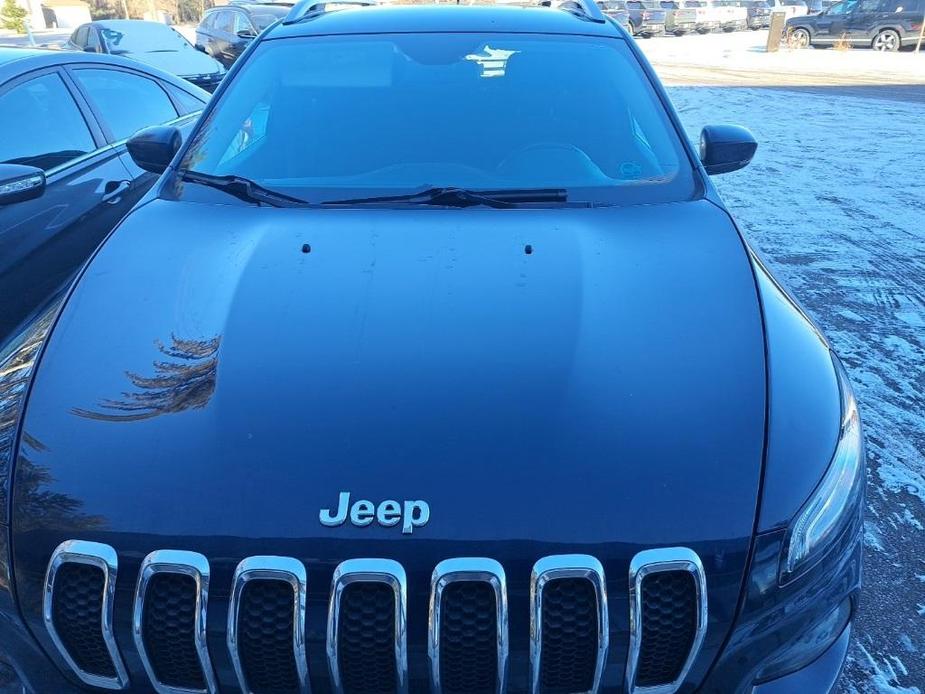 used 2016 Jeep Cherokee car, priced at $8,765