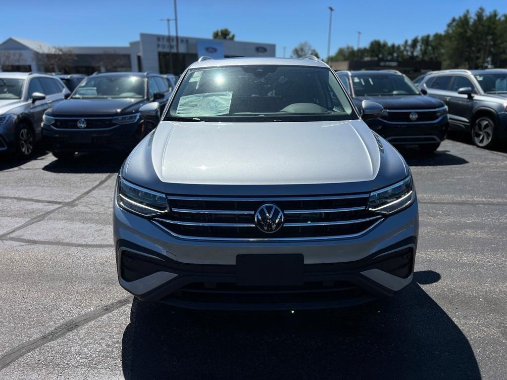 new 2024 Volkswagen Tiguan car, priced at $32,607