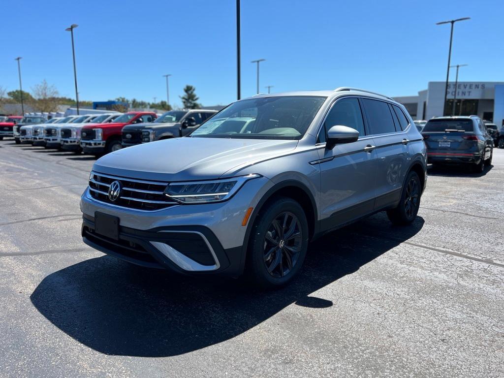 new 2024 Volkswagen Tiguan car, priced at $32,607