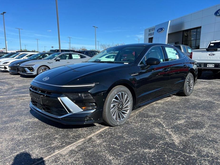 new 2024 Hyundai Sonata Hybrid car, priced at $35,647