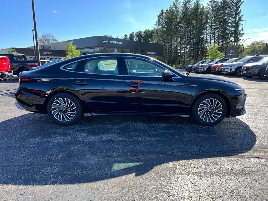 new 2024 Hyundai Sonata Hybrid car, priced at $35,647