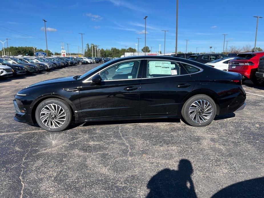 new 2024 Hyundai Sonata Hybrid car, priced at $35,647