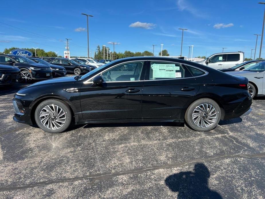 new 2024 Hyundai Sonata Hybrid car, priced at $35,618