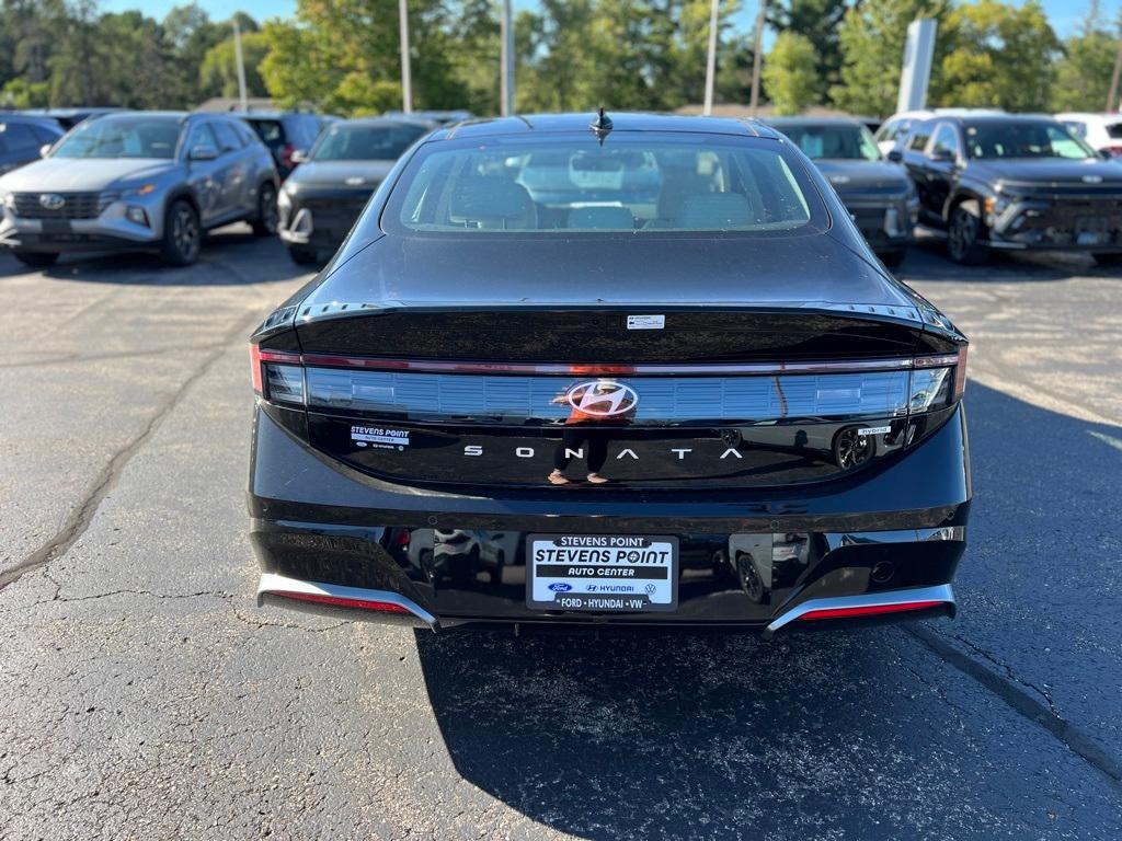 new 2024 Hyundai Sonata Hybrid car, priced at $35,618